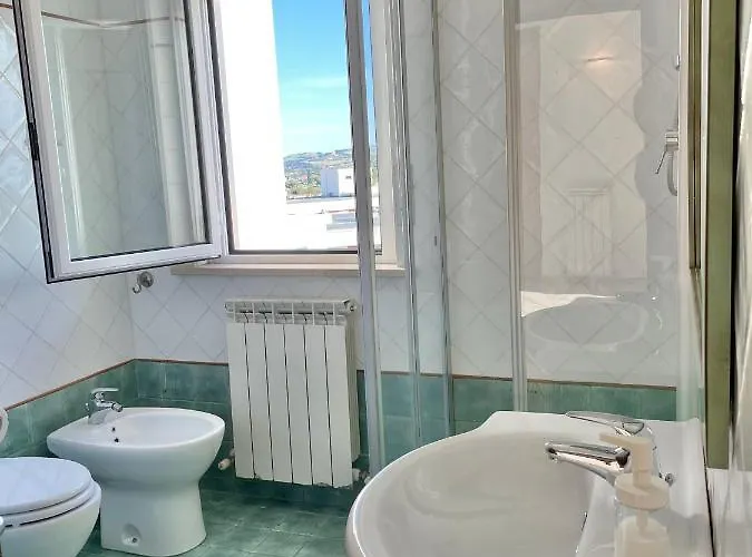 Oltre L'orizzonte * Fermo