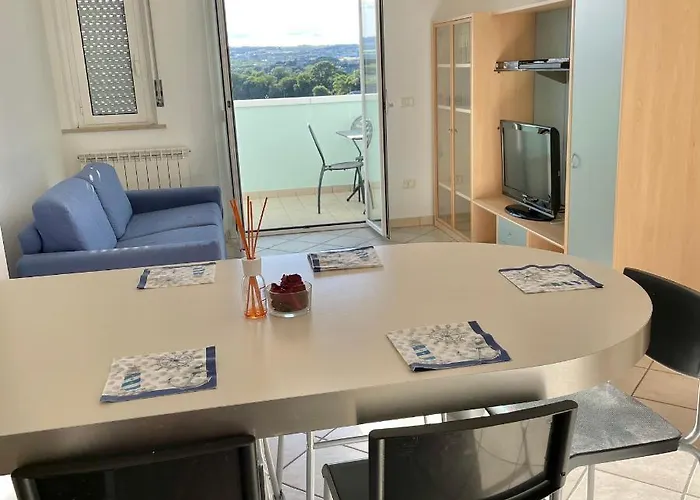 Oltre L'orizzonte * Fermo